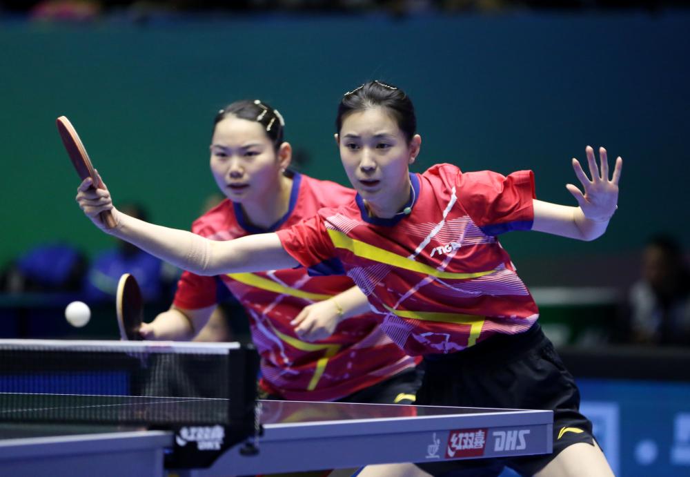 曼晚：多古和达洛特撑不起来曼联左路，俱乐部冬窗可能有动作